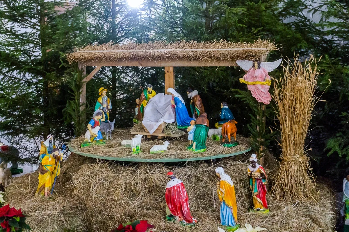 Zobacz szopki bożonarodzeniowe w ostrowskich kościołach (zdjęcia)