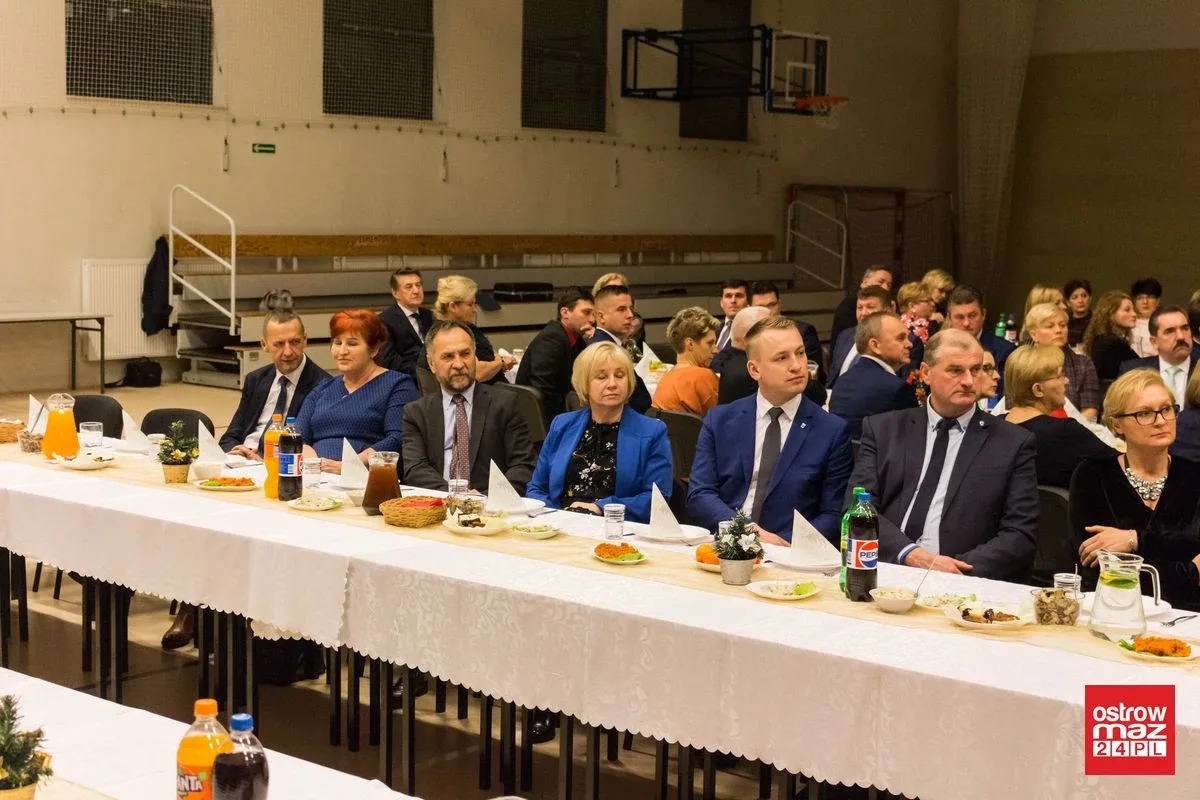 Powiatowa wigilia w Ostrowi Mazowieckiej (zdjęcia, wideo)