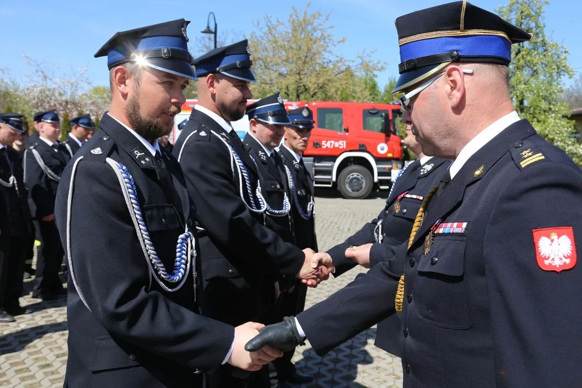 Podwójna uroczystość w Wąsewie: Święto Konstytucji 3 Maja i Dzień Strażaka. Zobaczcie zdjęcia