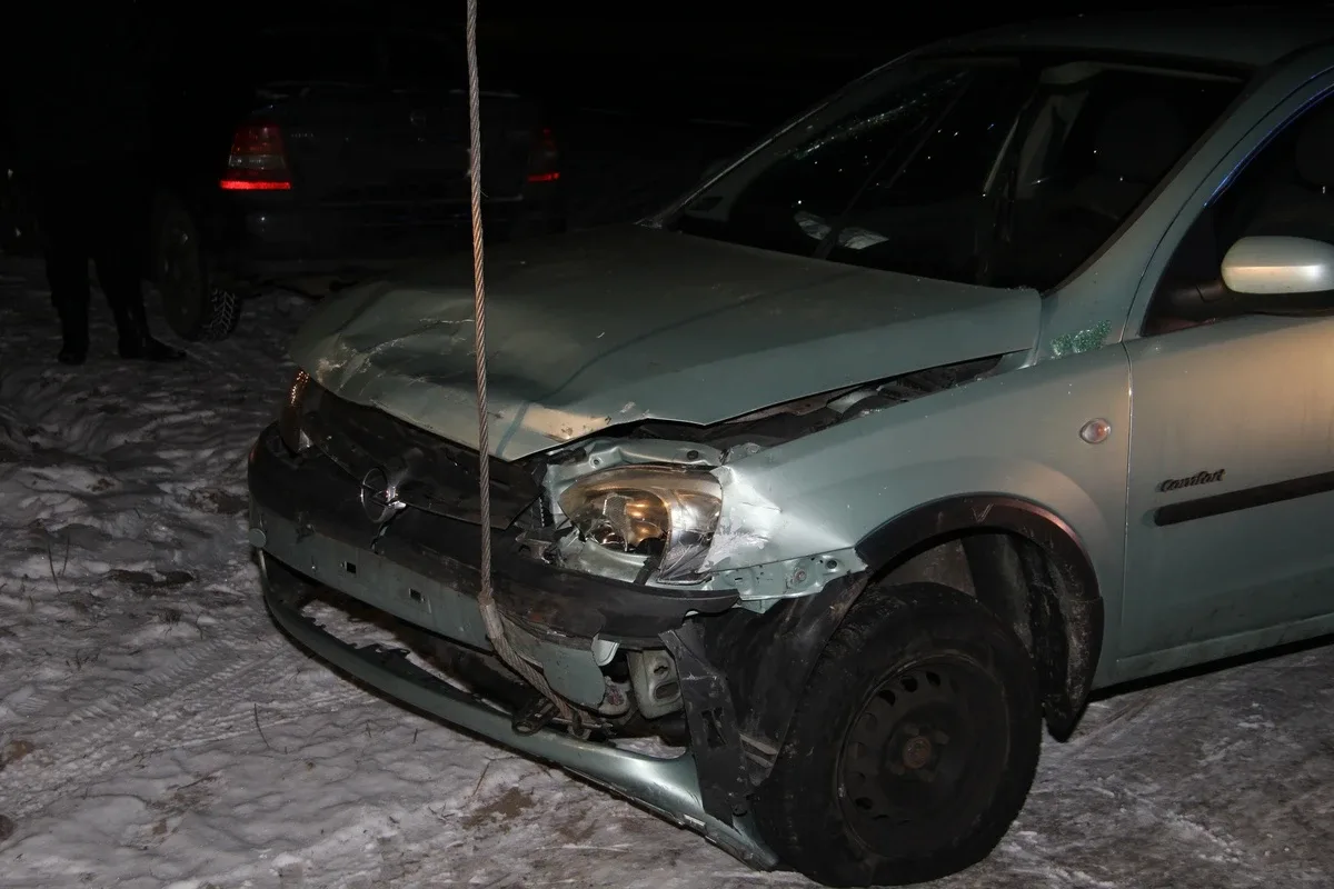 Zderzenie opla i audi w Ponikwi Dużej (zdjęcia)