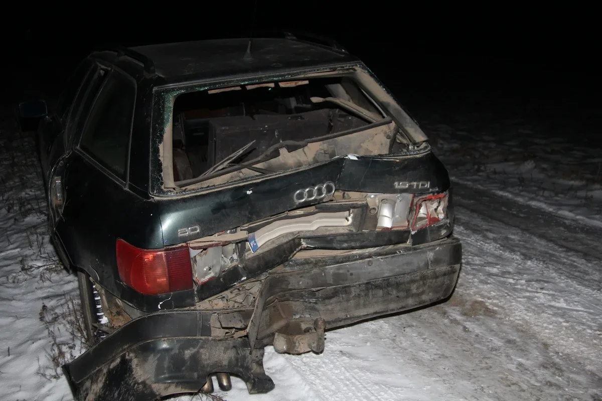 Zderzenie opla i audi w Ponikwi Dużej (zdjęcia)