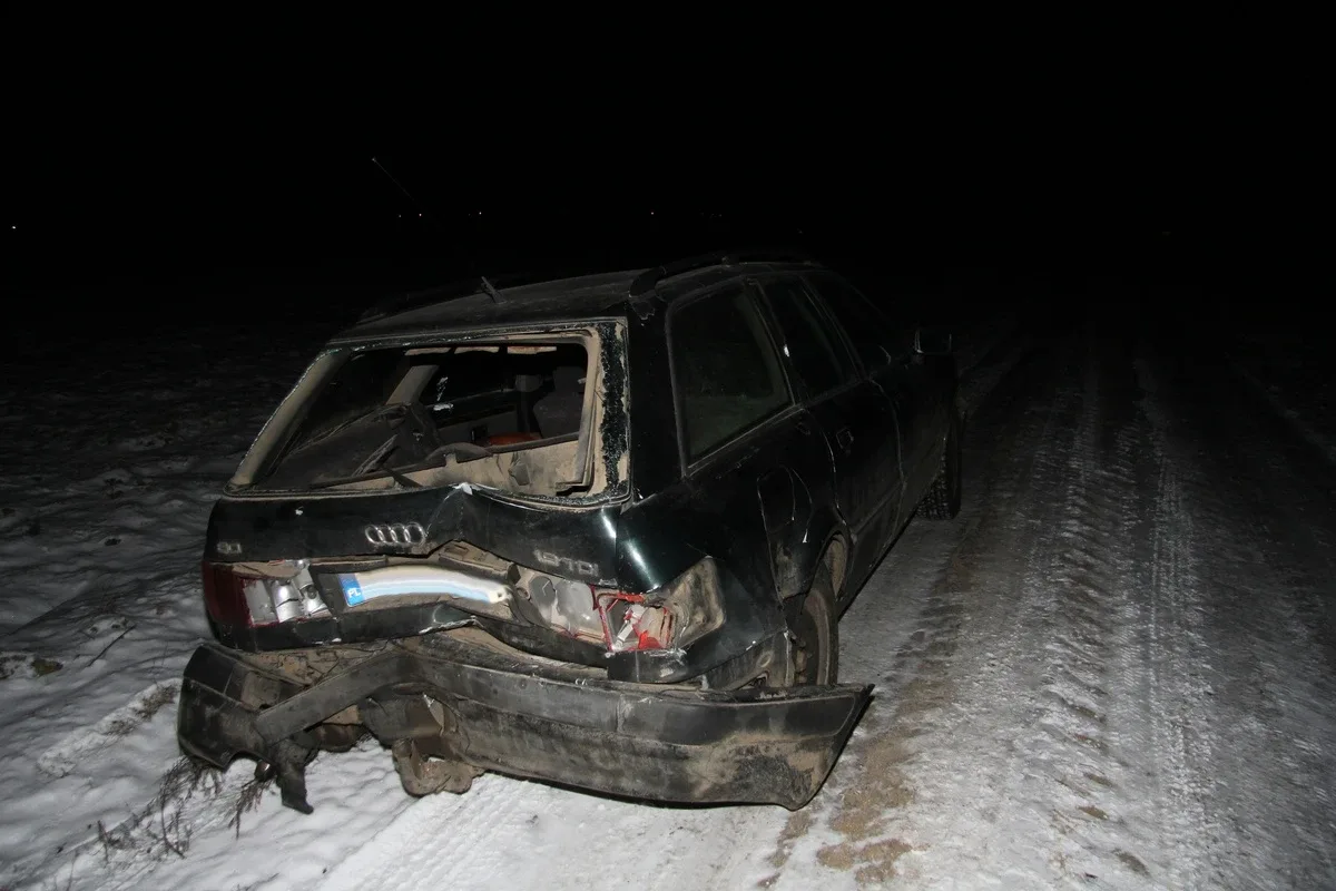 Zderzenie opla i audi w Ponikwi Dużej (zdjęcia)