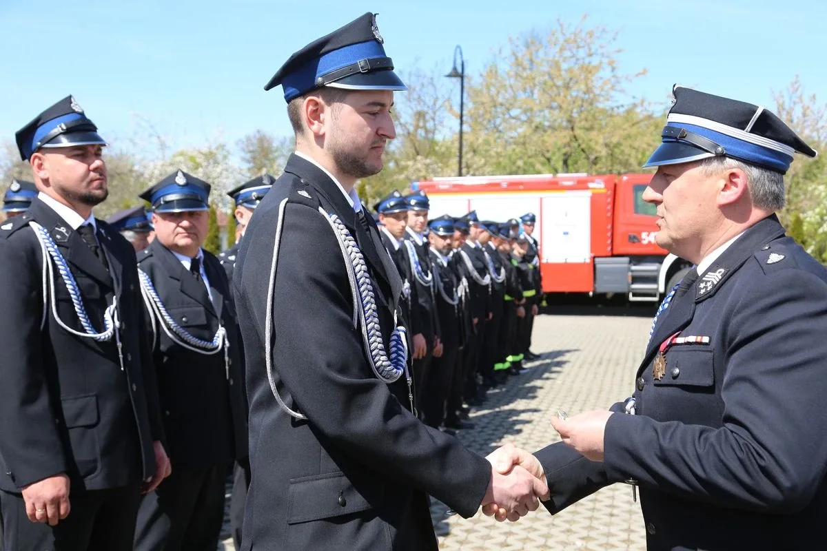 Podwójna uroczystość w Wąsewie: Święto Konstytucji 3 Maja i Dzień Strażaka. Zobaczcie zdjęcia