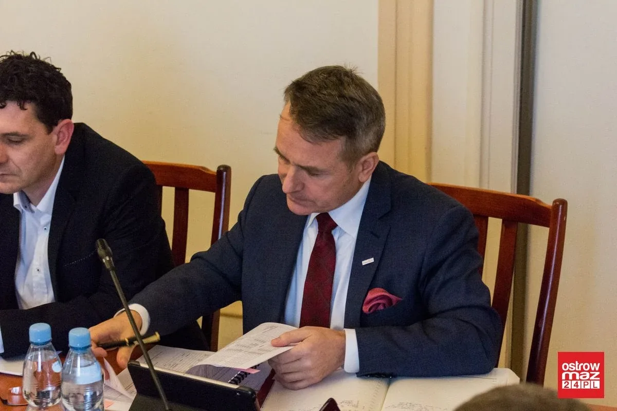 W czasie ciszy nocnej alkoholu nie kupisz (zdjęcia)