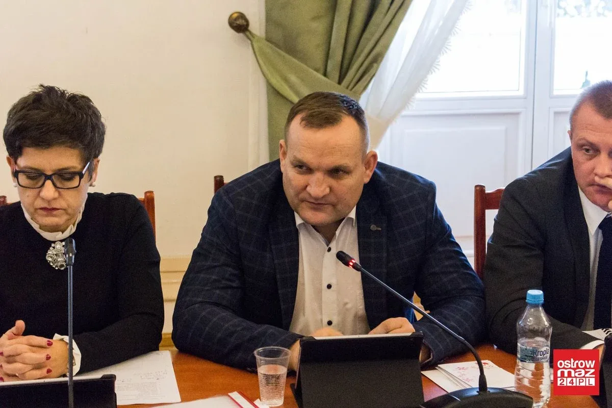 W czasie ciszy nocnej alkoholu nie kupisz (zdjęcia)