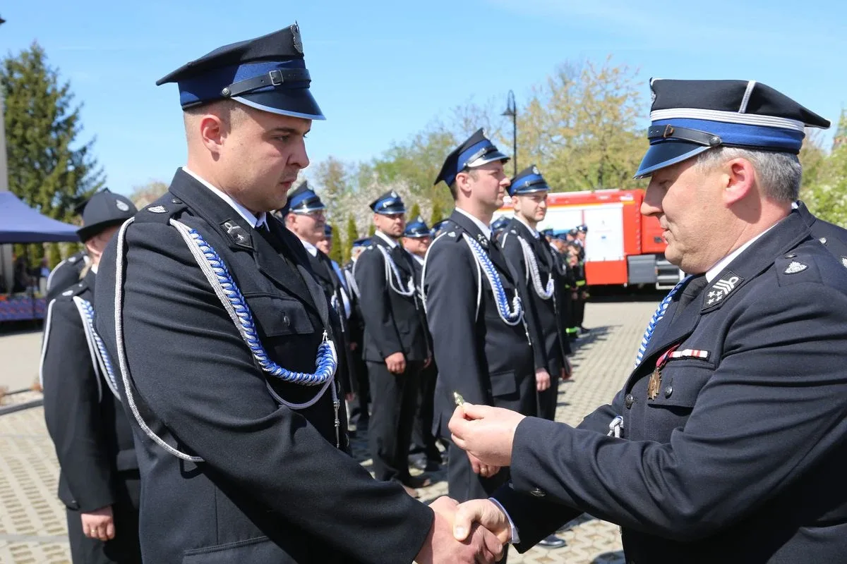 Podwójna uroczystość w Wąsewie: Święto Konstytucji 3 Maja i Dzień Strażaka. Zobaczcie zdjęcia