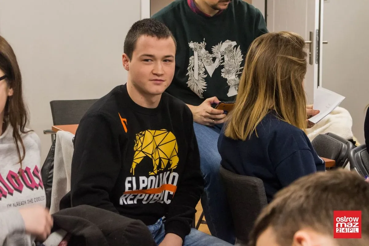 Stan wojenny tematem lekcji historii (zdjęcia, wideo)
