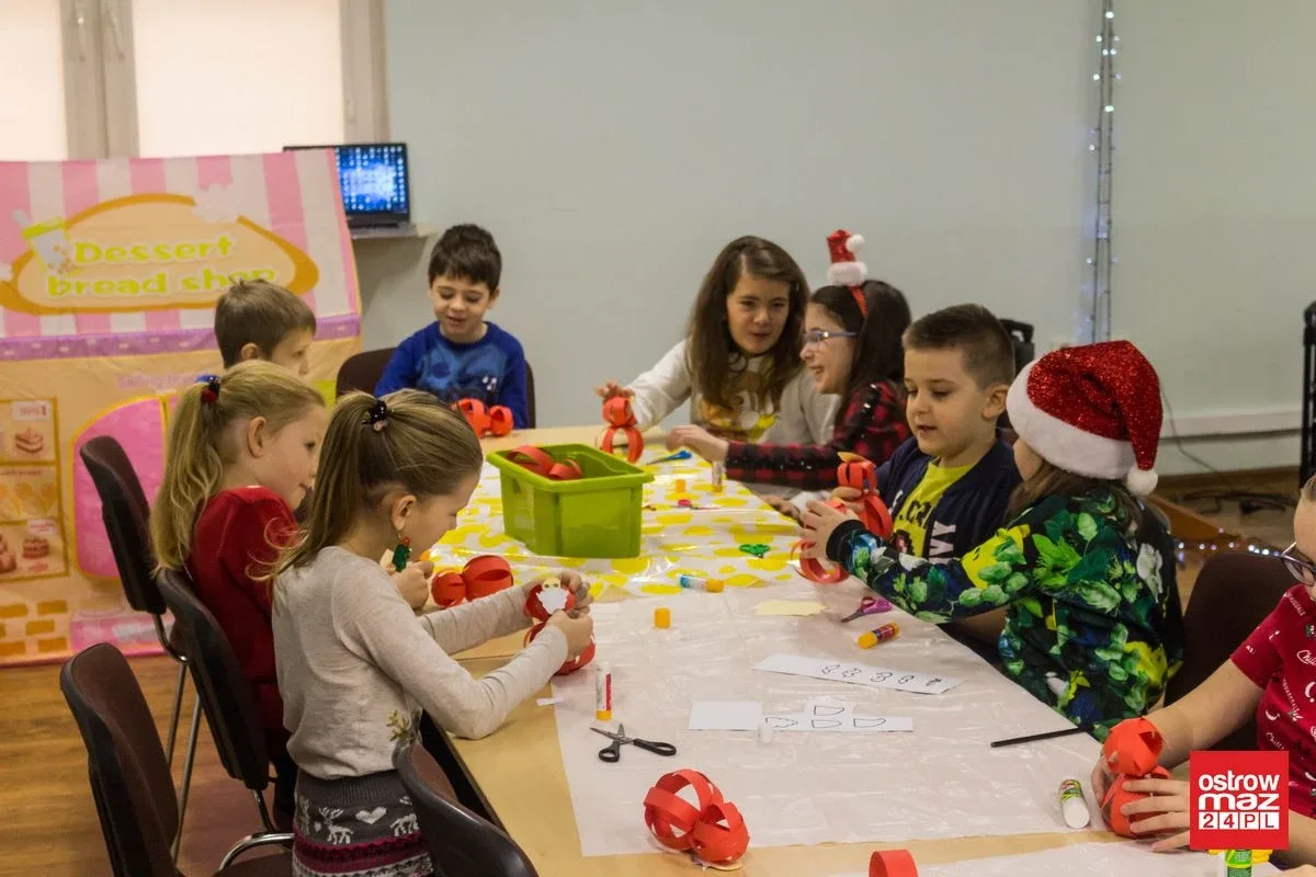 Świąteczne warsztaty plastyczne w MDK (zdjęcia, wideo)