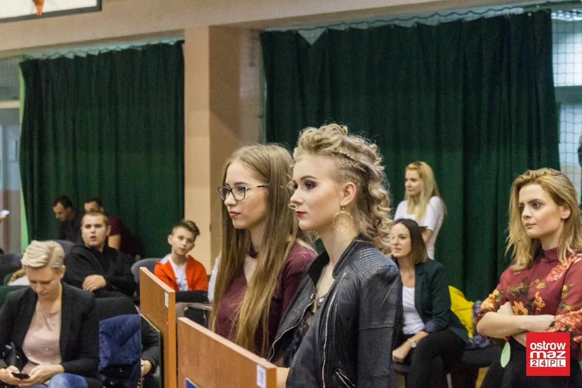 "Broadway Show". Konkurs fryzjerstwa artystycznego (zdjęcia, wideo)