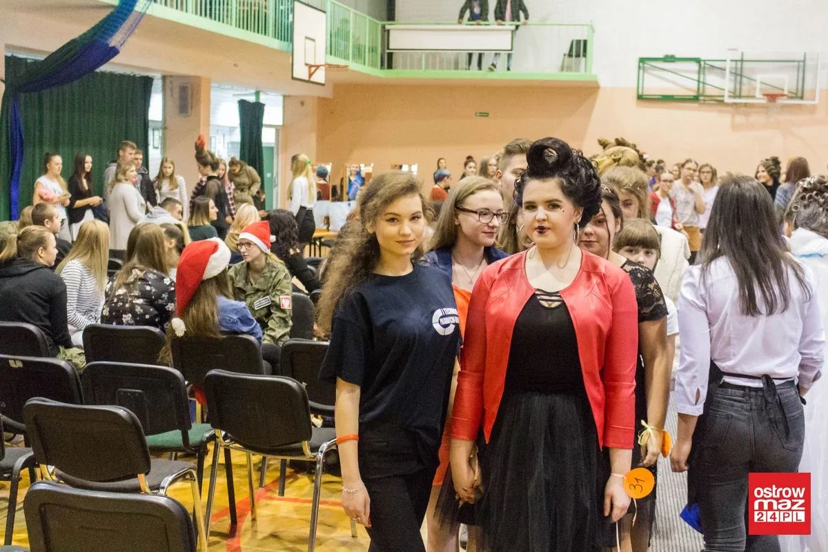 "Broadway Show". Konkurs fryzjerstwa artystycznego (zdjęcia, wideo)
