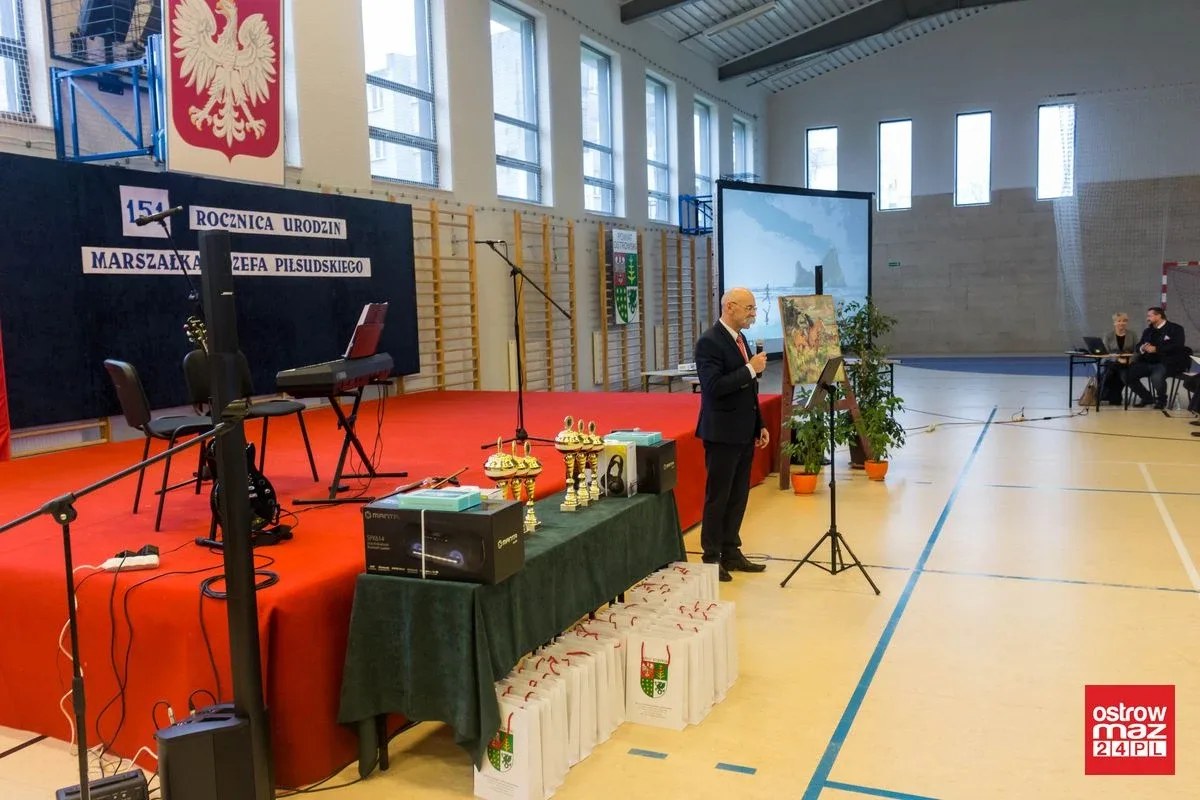 Podsumowano powiatowy konkurs wiedzy o marszałku Piłsudskim (zdjęcia)
