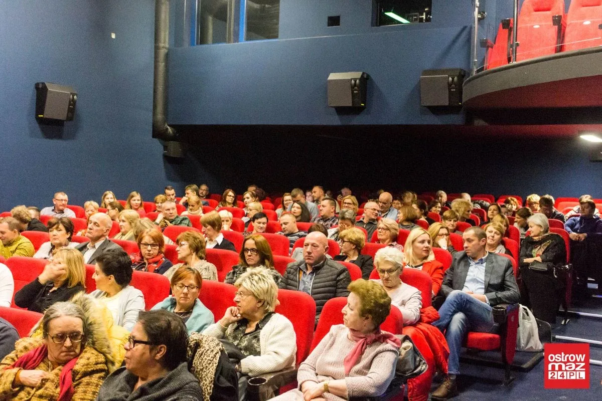 "Wigilia po polsku" w wykonaniu Teatru Podaj Dalej (zdjęcia, wideo)