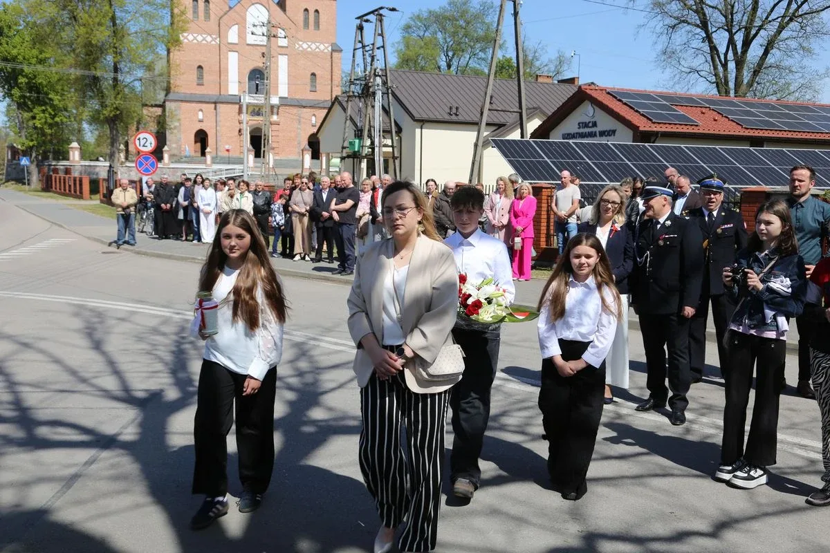 Podwójna uroczystość w Wąsewie: Święto Konstytucji 3 Maja i Dzień Strażaka. Zobaczcie zdjęcia