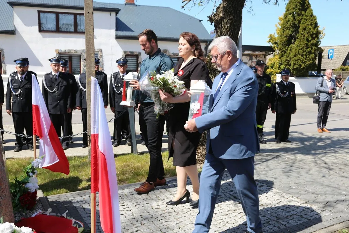 Podwójna uroczystość w Wąsewie: Święto Konstytucji 3 Maja i Dzień Strażaka. Zobaczcie zdjęcia
