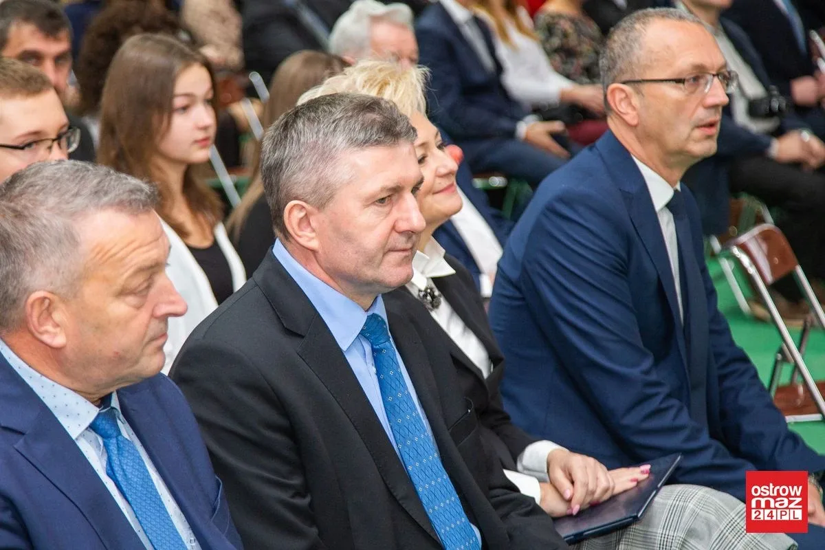 Doroczne stypendia Prezesa Rady Ministrów wręczone (zdjęcia, wideo)
