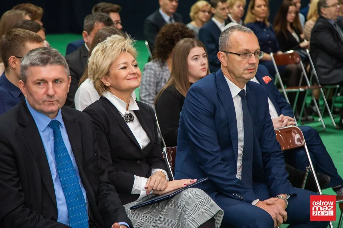 Doroczne stypendia Prezesa Rady Ministrów wręczone (zdjęcia, wideo)