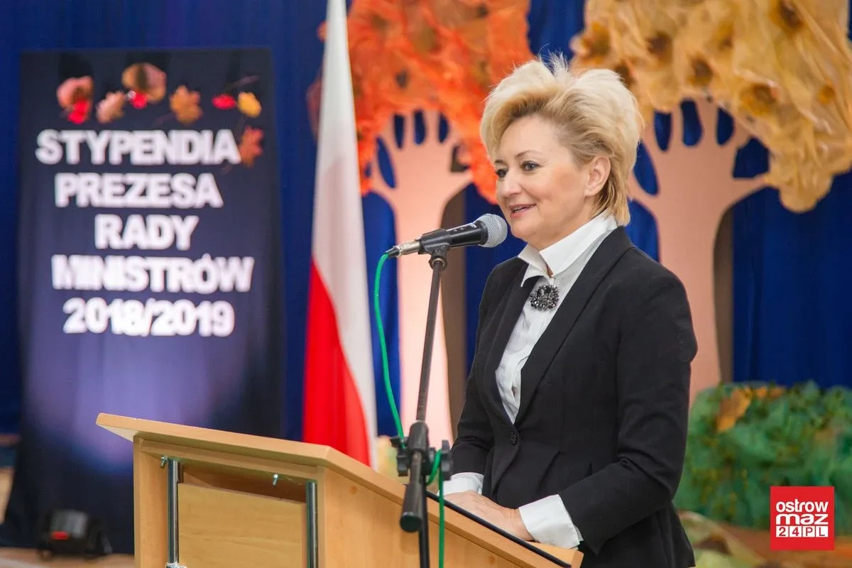 Doroczne stypendia Prezesa Rady Ministrów wręczone (zdjęcia, wideo)