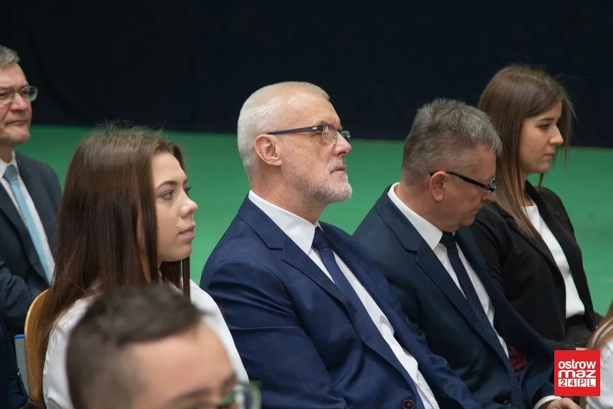 Doroczne stypendia Prezesa Rady Ministrów wręczone (zdjęcia, wideo)