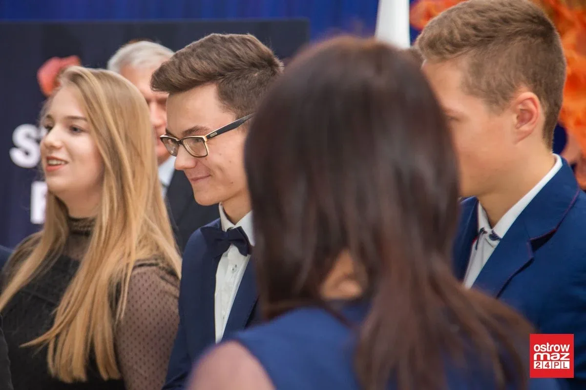 Doroczne stypendia Prezesa Rady Ministrów wręczone (zdjęcia, wideo)