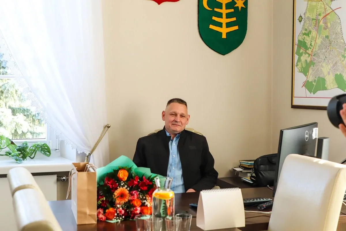 Marcin Sadłowski już w ratuszu. Tak wyglądało powitanie jednodniowego burmistrza (zdjęcia, wideo)