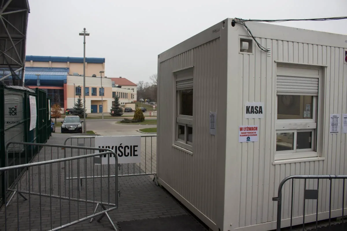 Ostrowskie lodowisko już czynne (zdjęcia)