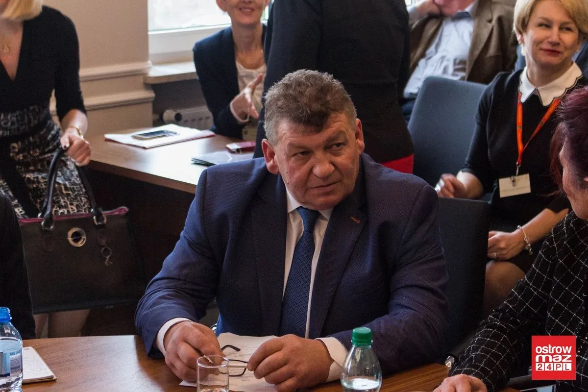 Obradował nowy skład samorządu powiatu (zdjęcia, wideo)