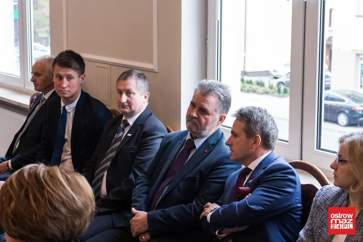 Obradował nowy skład samorządu powiatu (zdjęcia, wideo)