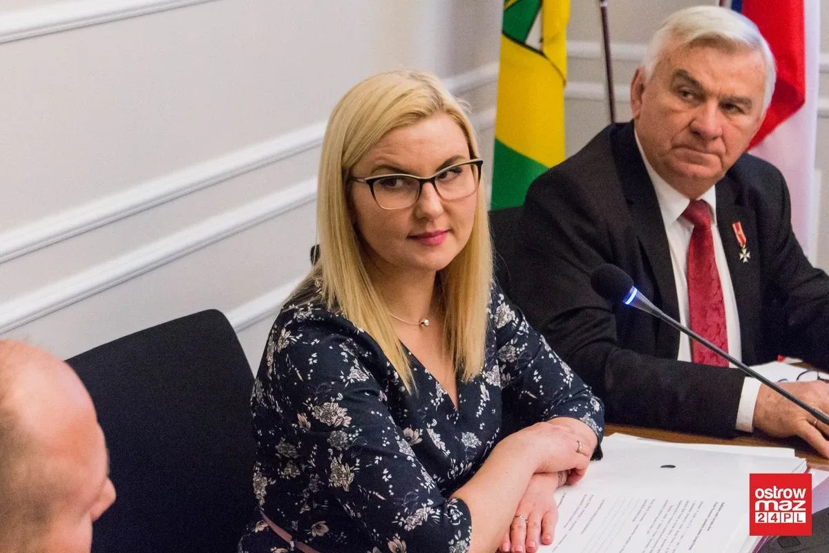 Obradował nowy skład samorządu powiatu (zdjęcia, wideo)