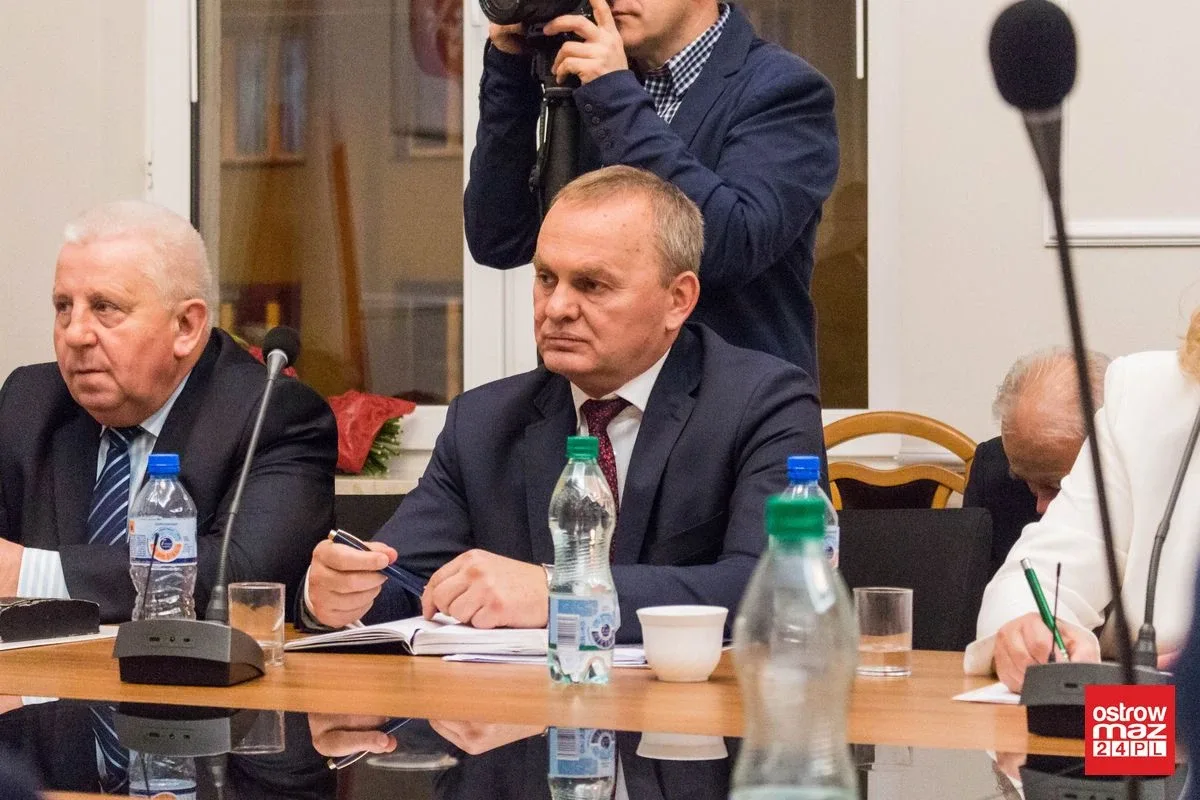 Obradował nowy skład samorządu powiatu (zdjęcia, wideo)