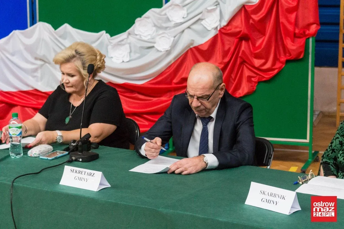 Pierwsza sesja nowej rady gminy Małkinia Górna (zdjęcia, wideo)