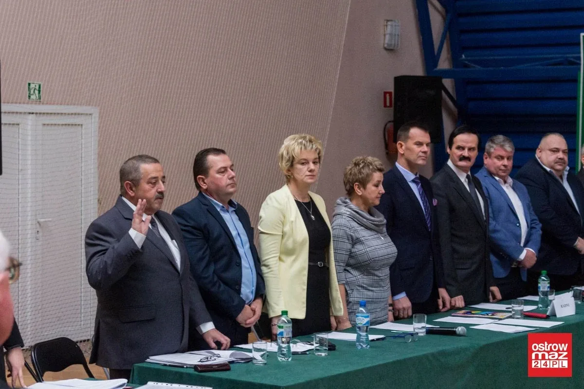 Pierwsza sesja nowej rady gminy Małkinia Górna (zdjęcia, wideo)