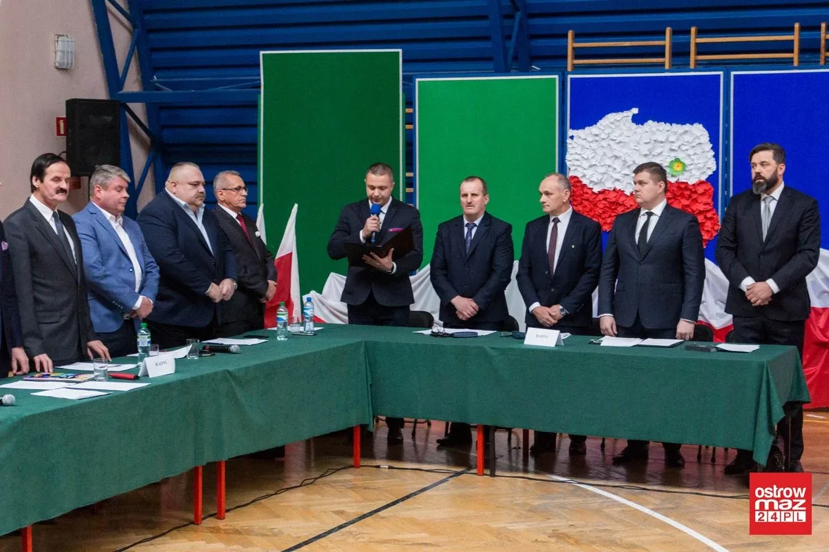 Pierwsza sesja nowej rady gminy Małkinia Górna (zdjęcia, wideo)