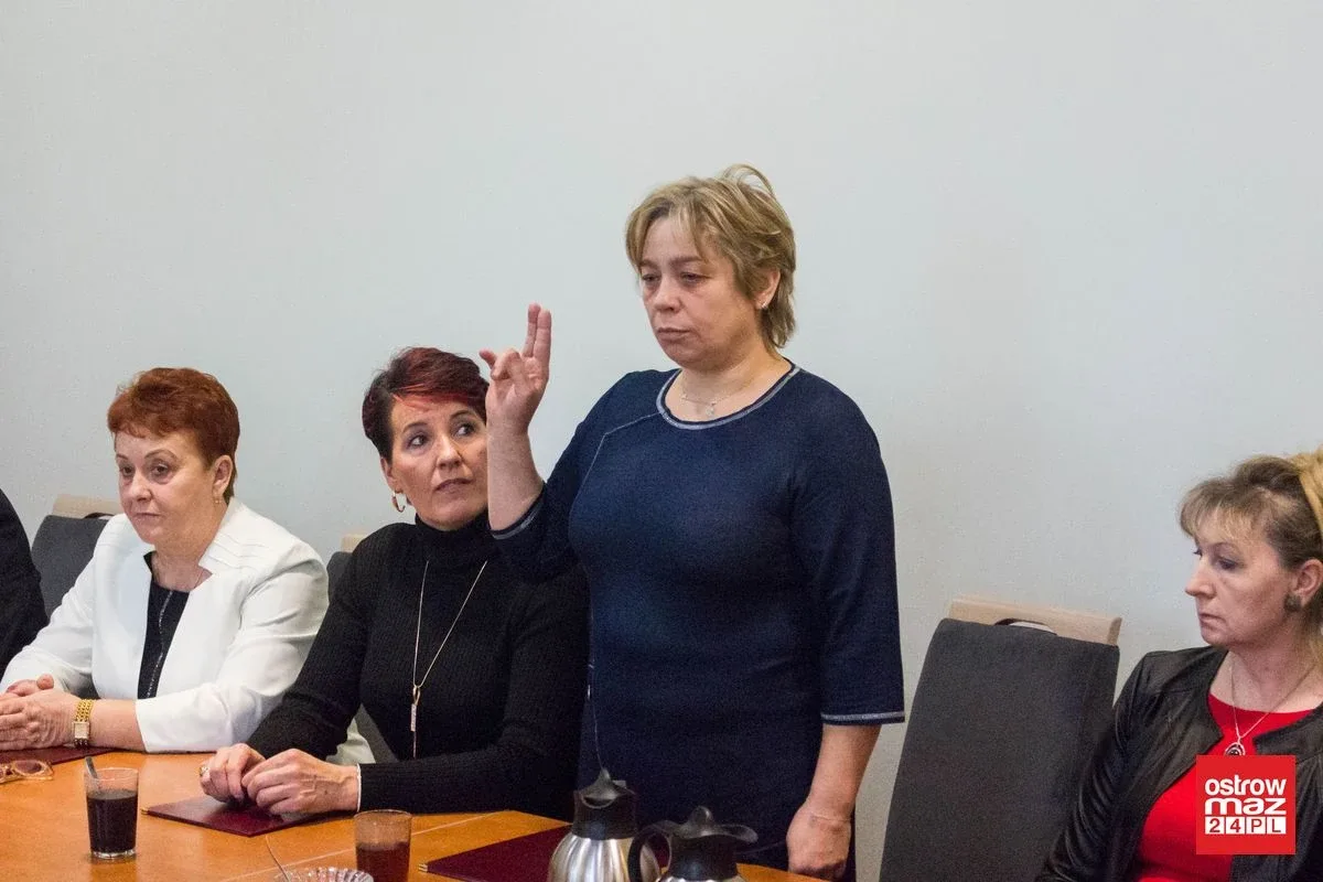 Pierwsza sesja nowej kadencji samorządu w Starym Lubotyniu (zdjęcia, wideo)