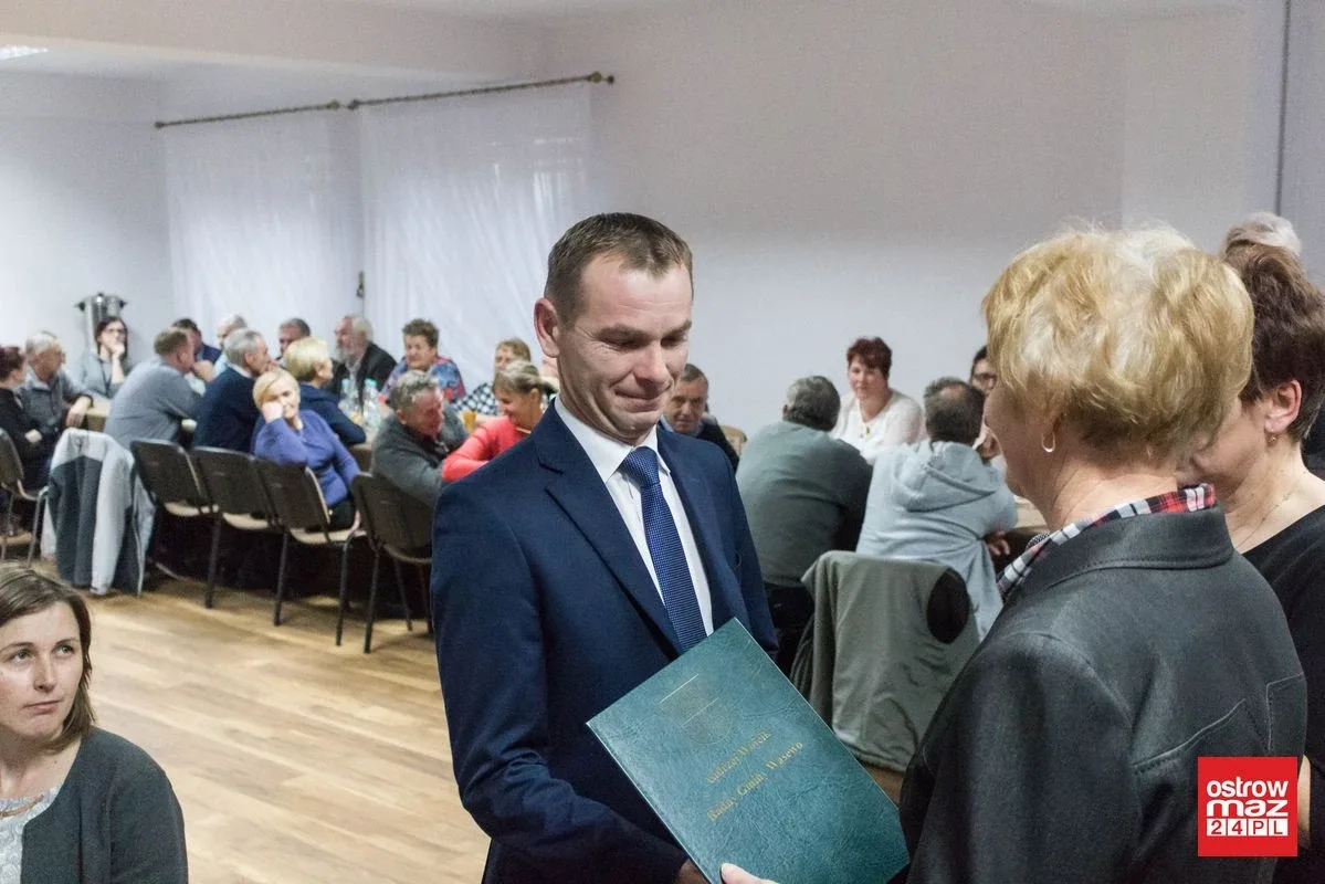 Wójt i nowi radni gminy Wąsewo złożyli ślubowanie (zdjęcia)
