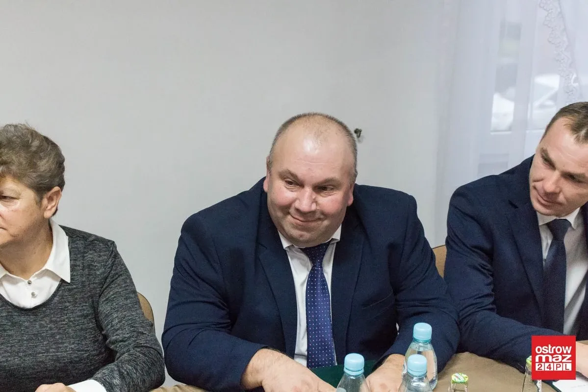 Wójt i nowi radni gminy Wąsewo złożyli ślubowanie (zdjęcia)