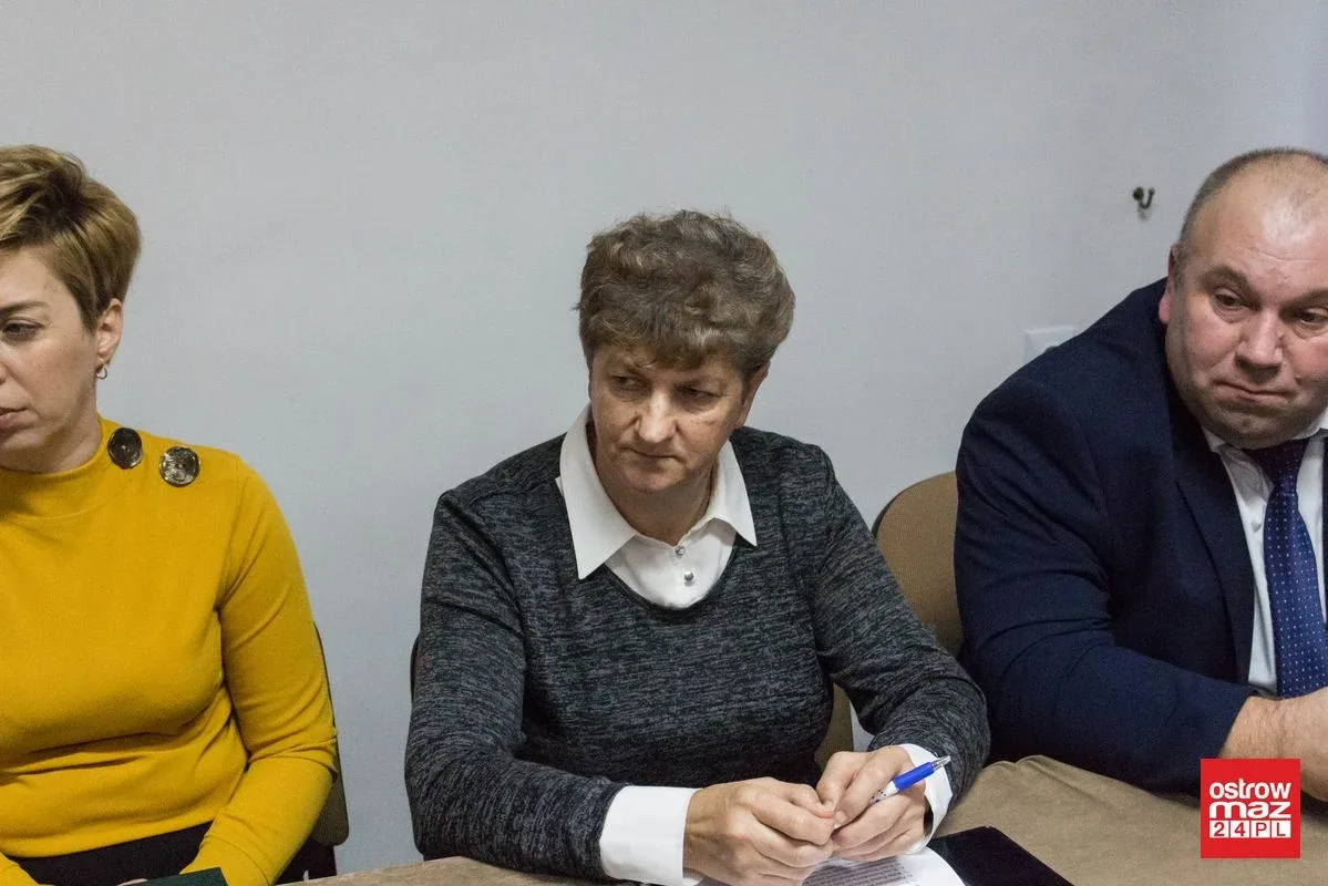 Wójt i nowi radni gminy Wąsewo złożyli ślubowanie (zdjęcia)
