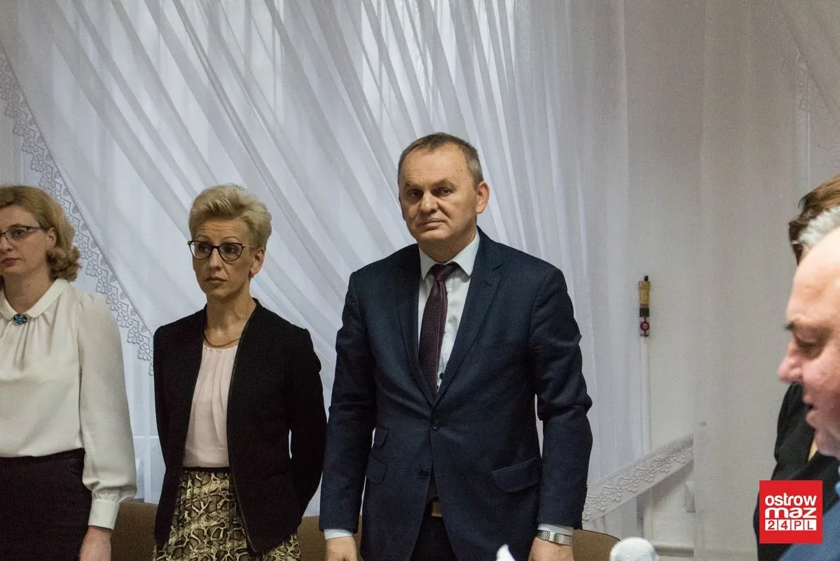 Wójt i nowi radni gminy Wąsewo złożyli ślubowanie (zdjęcia)