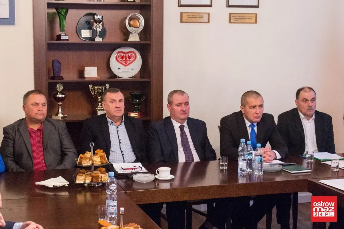Pierwsza sesja nowej kadencji w Broku. Burmistrz i radni ślubowali (zdjęcia)
