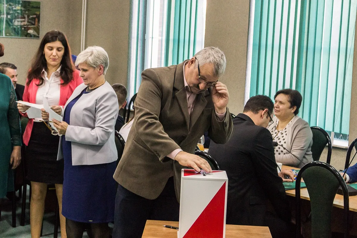 Wybrano przewodniczącego Rady Gminy Ostrów Mazowiecka (zdjęcia, wideo)