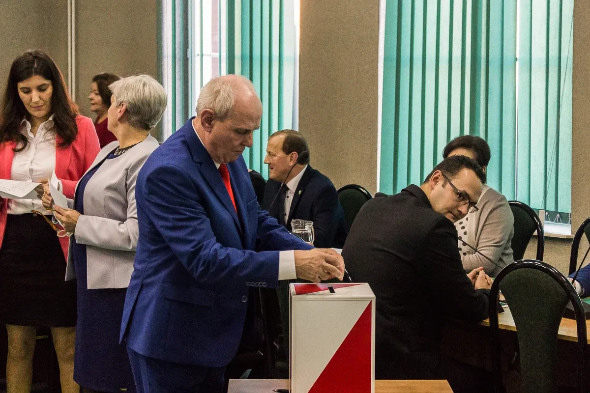Wybrano przewodniczącego Rady Gminy Ostrów Mazowiecka (zdjęcia, wideo)