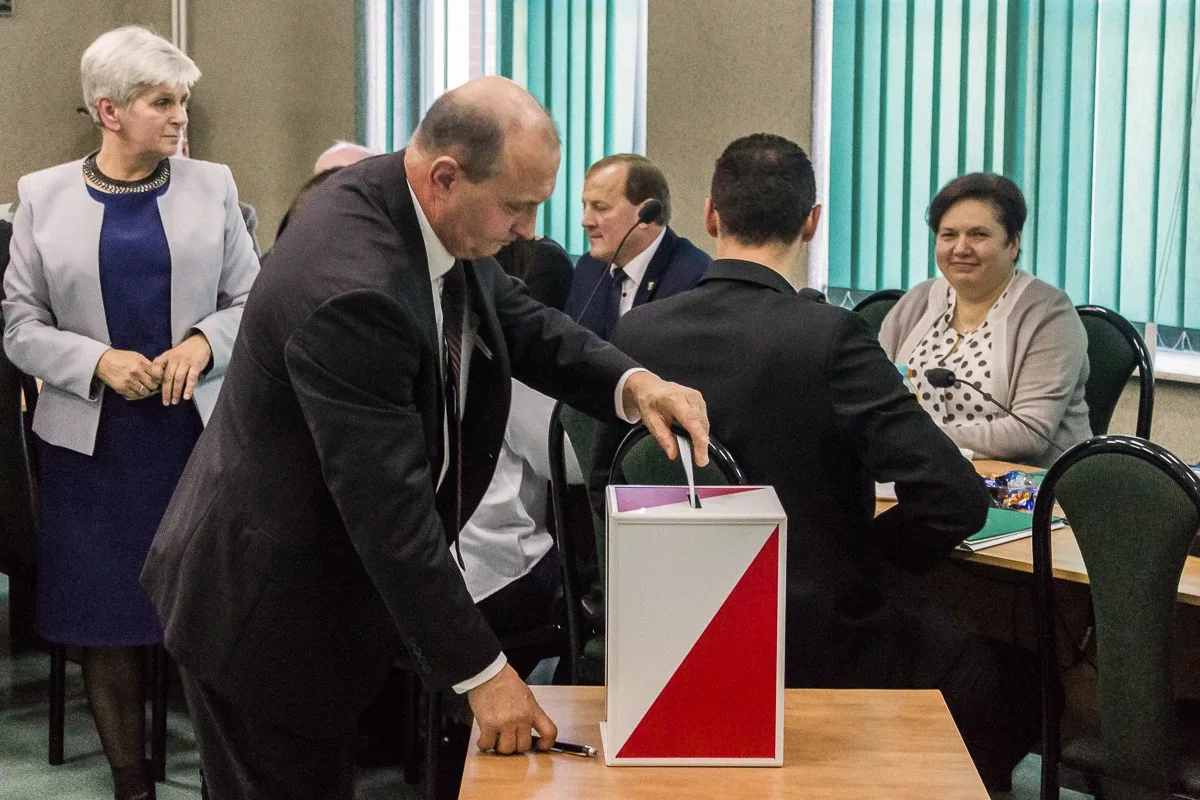 Wybrano przewodniczącego Rady Gminy Ostrów Mazowiecka (zdjęcia, wideo)