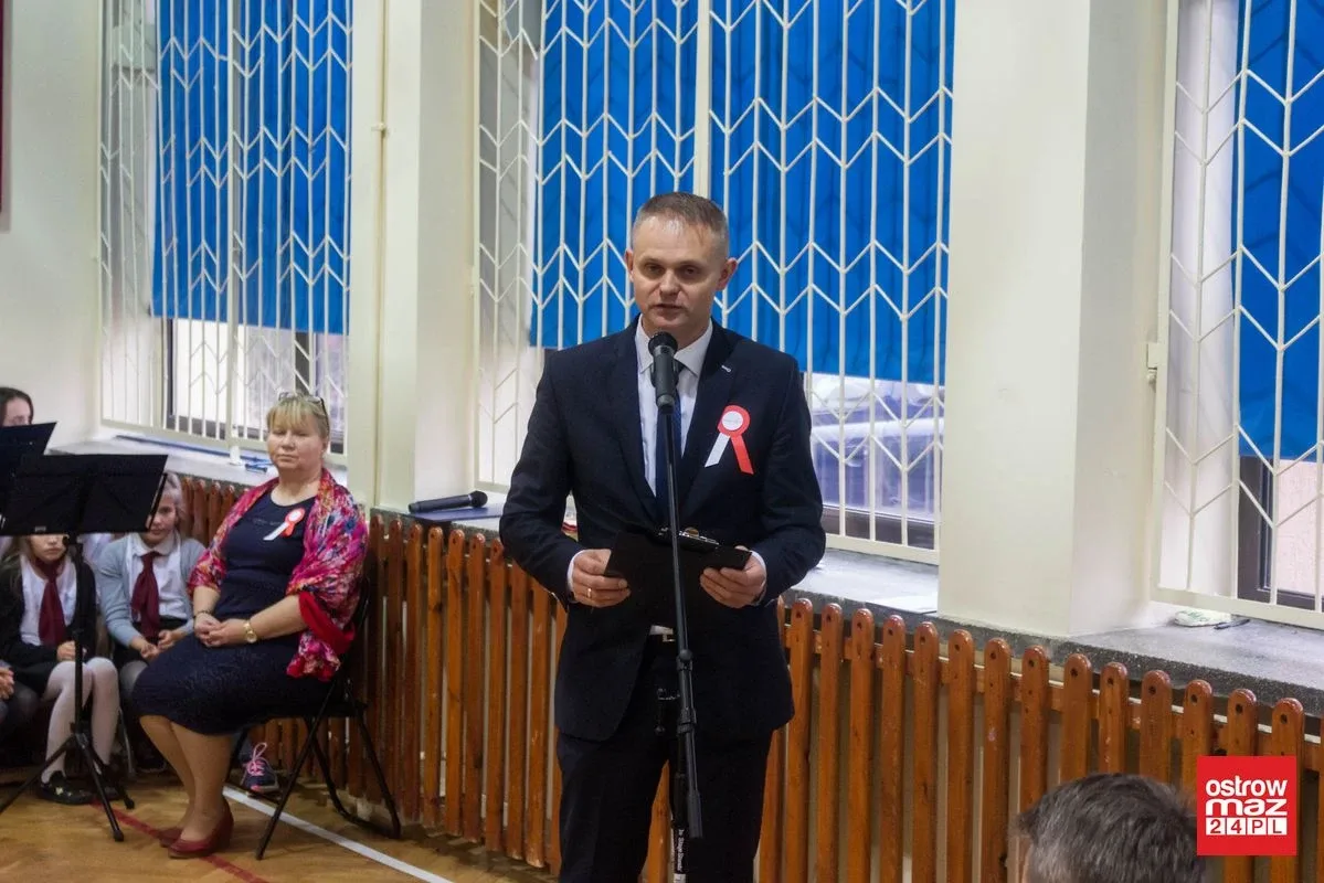 Niepodległościowe spotkanie pokoleń w "czwórce" (zdjęcia, wideo)
