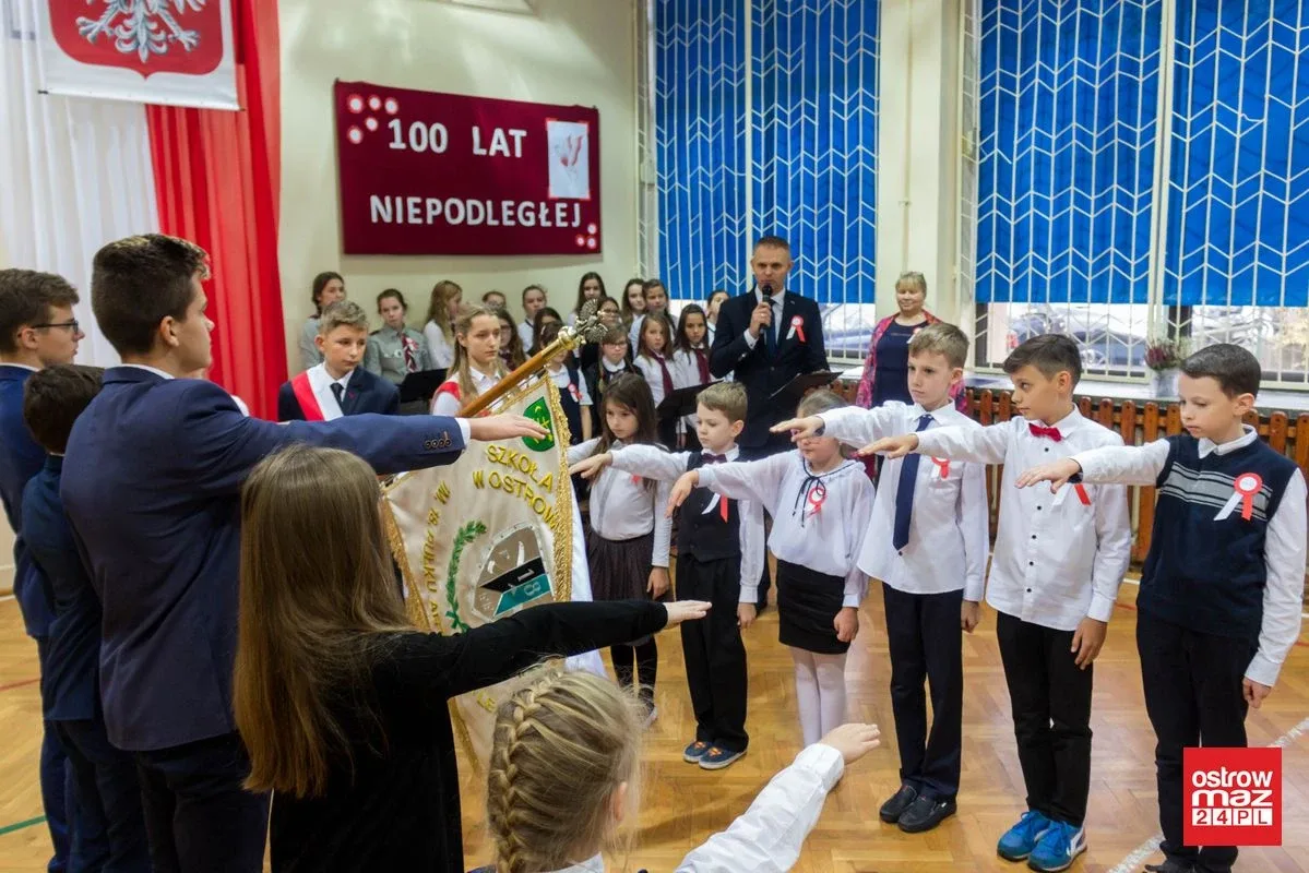 Niepodległościowe spotkanie pokoleń w "czwórce" (zdjęcia, wideo)