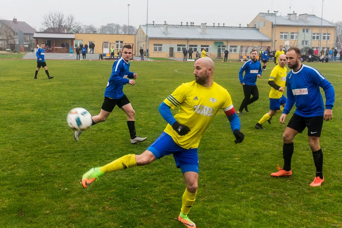 KS Wąsewo zatrzymuje Bartnika (zdjęcia, wideo)