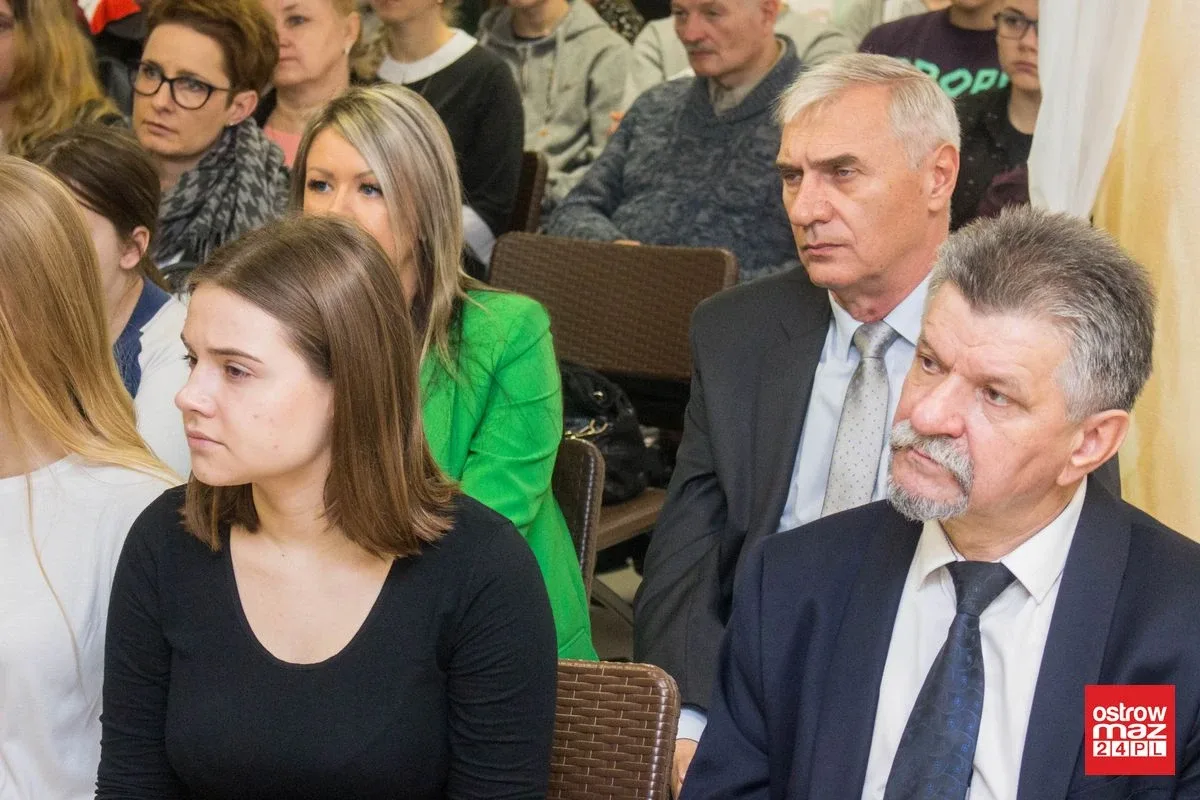 Holenderska policja w ZS CKR w Starym Lubiejewie (zdjęcia, wideo)