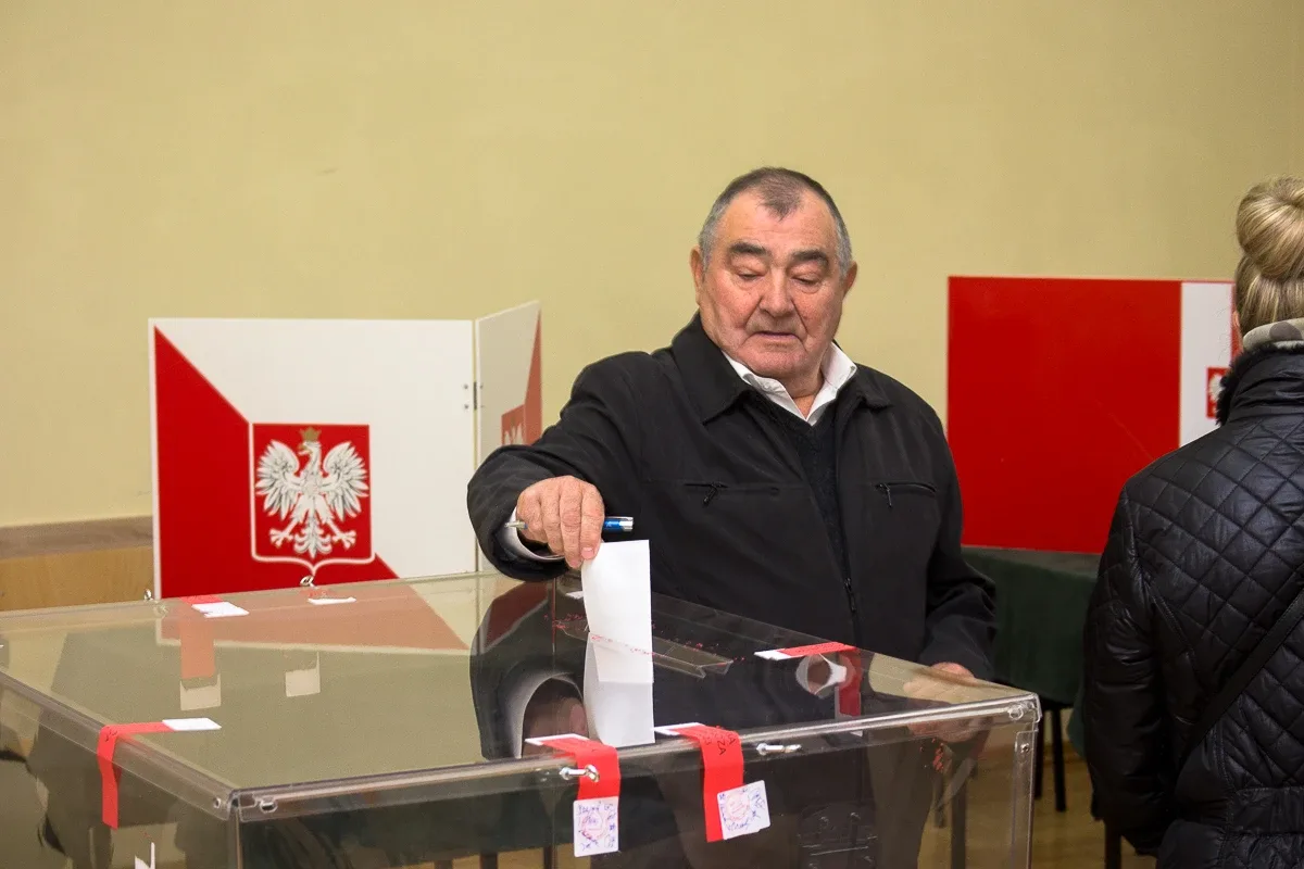 Dziś II tura wyborów - zobacz jak głosują mieszkańcy miasta (zdjęcia)