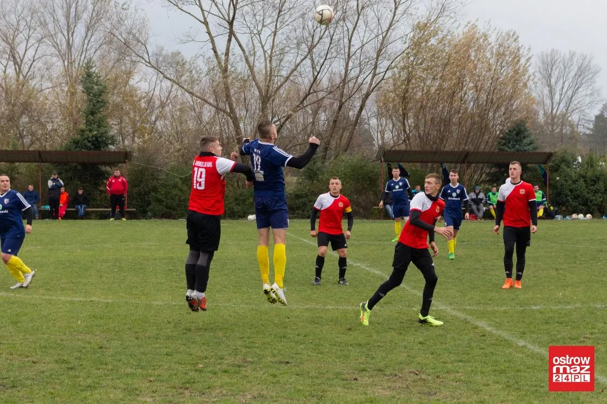Derby powiatu dla GKS Andrzejewo (zdjęcia, wideo)