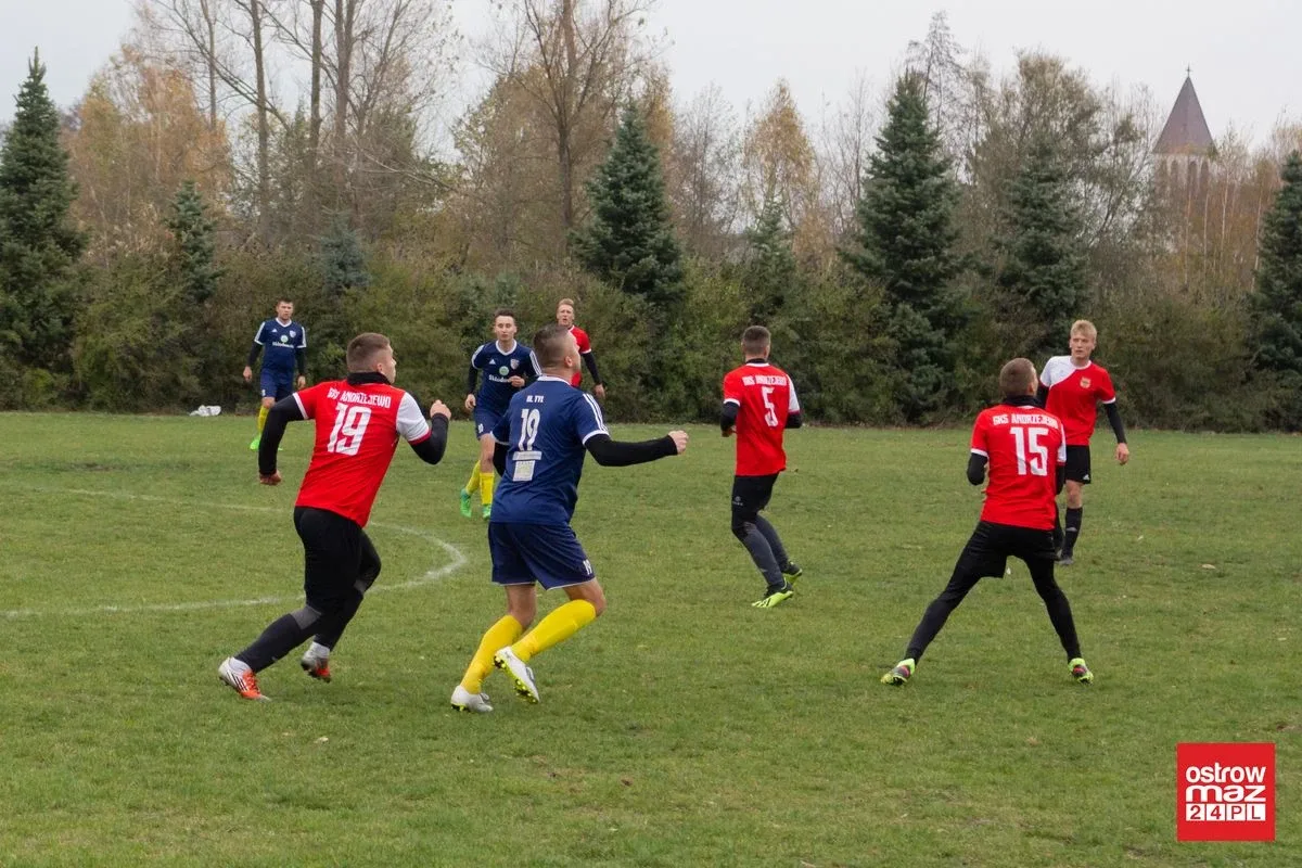 Derby powiatu dla GKS Andrzejewo (zdjęcia, wideo)