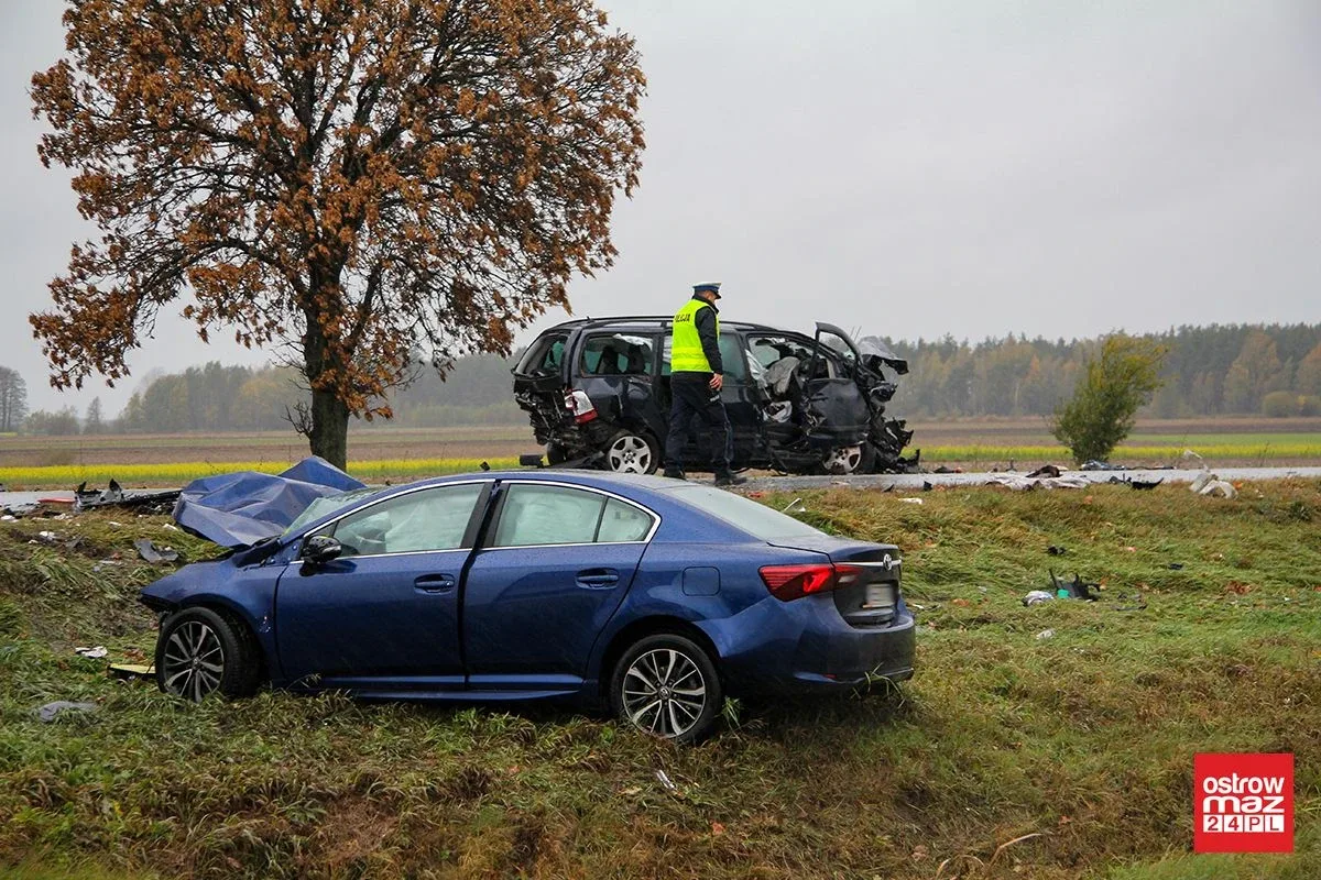 Wypadek na trasie Ostrów Mazowiecka - Łomża. Droga całkowicie zablokowana! (zdjęcia, wideo)