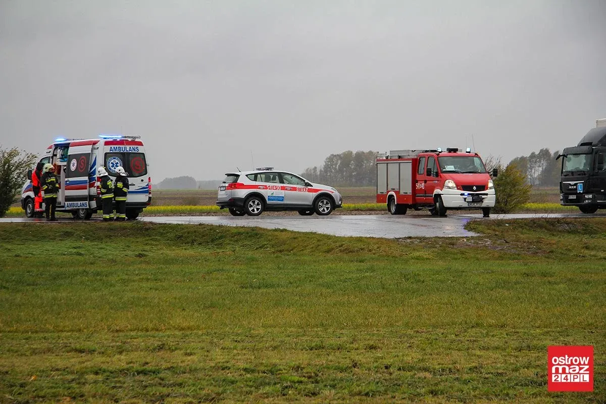 Wypadek na trasie Ostrów Mazowiecka - Łomża. Droga całkowicie zablokowana! (zdjęcia, wideo)